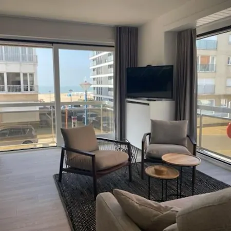 Dzee Appartement Frontaal Zeezicht En Gratis Parking Koksijde Exterior photo