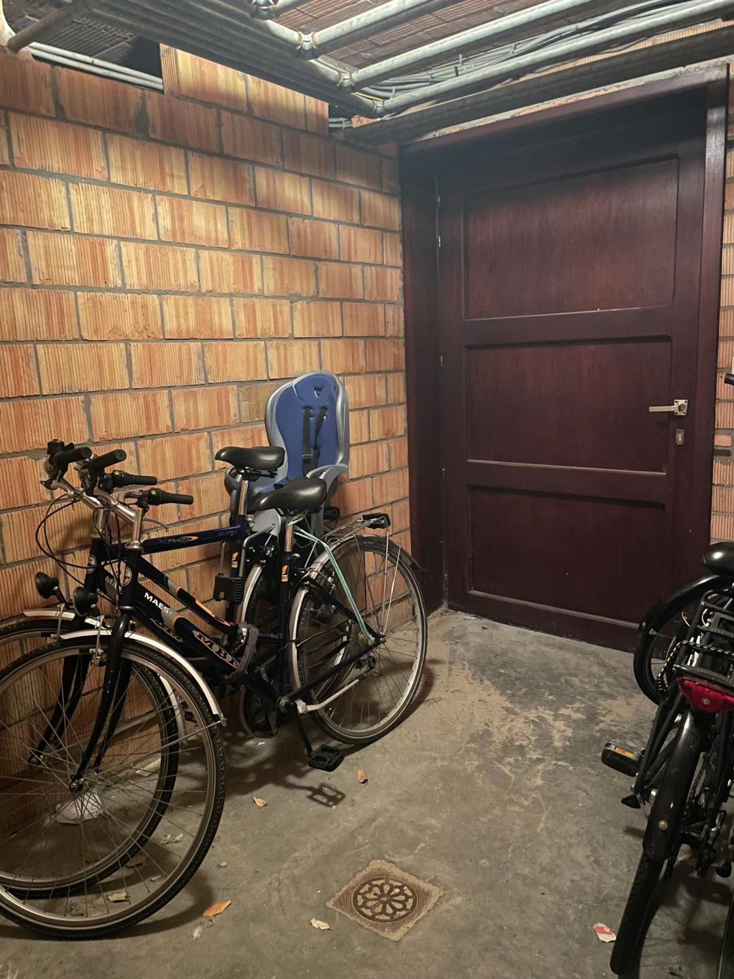 Dzee Frontaal Zeezicht En Gratis Parking