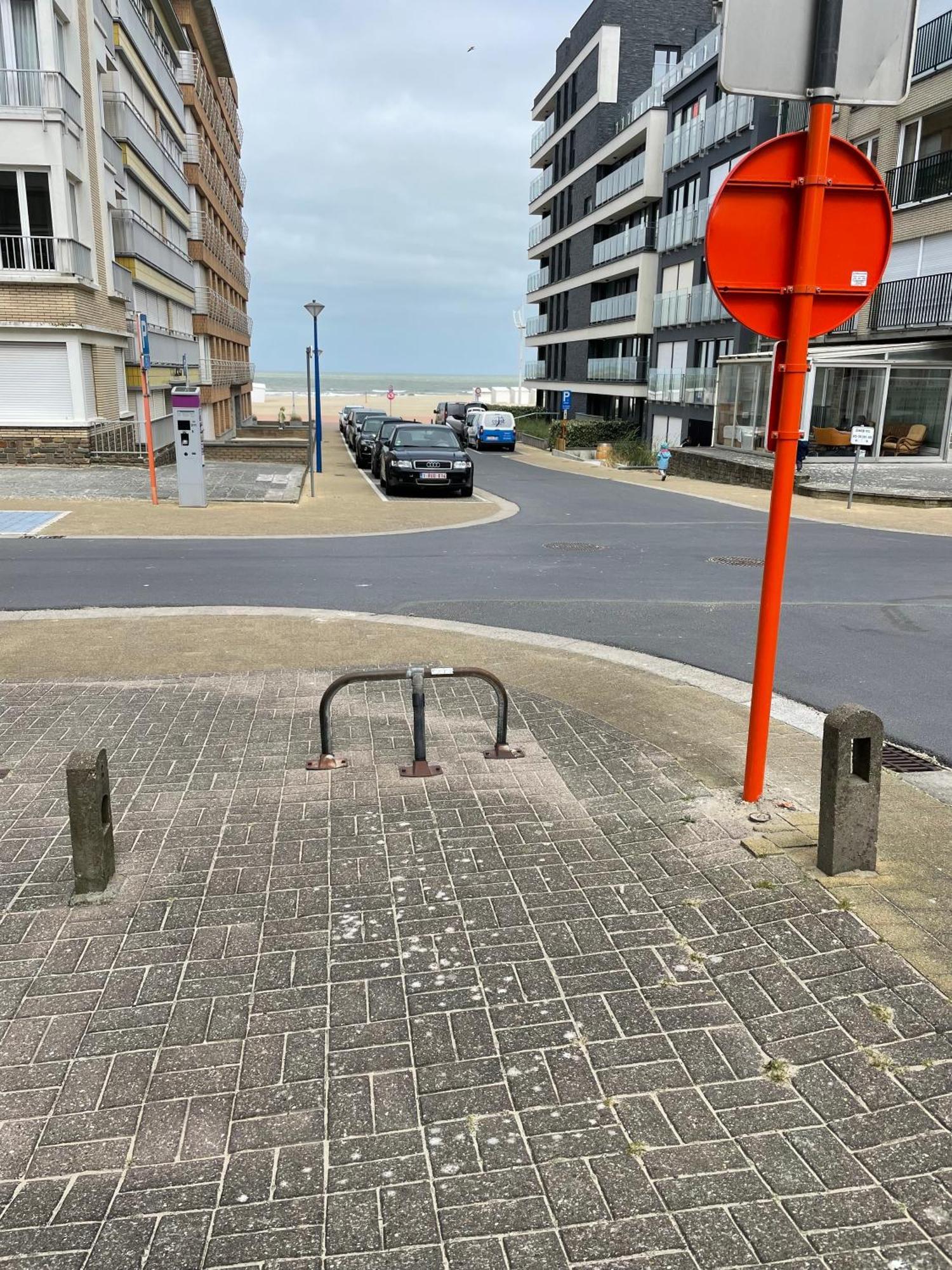 Dzee Frontaal Zeezicht En Gratis Parking
